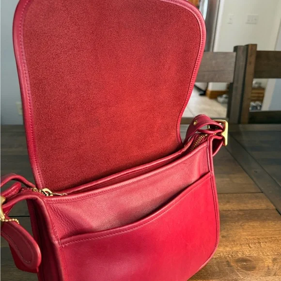 Coach Vintage 90’s Patricia’s Legacy Red Leather Shoulder Crossbody Bag #9951 - Picture 8 of 16